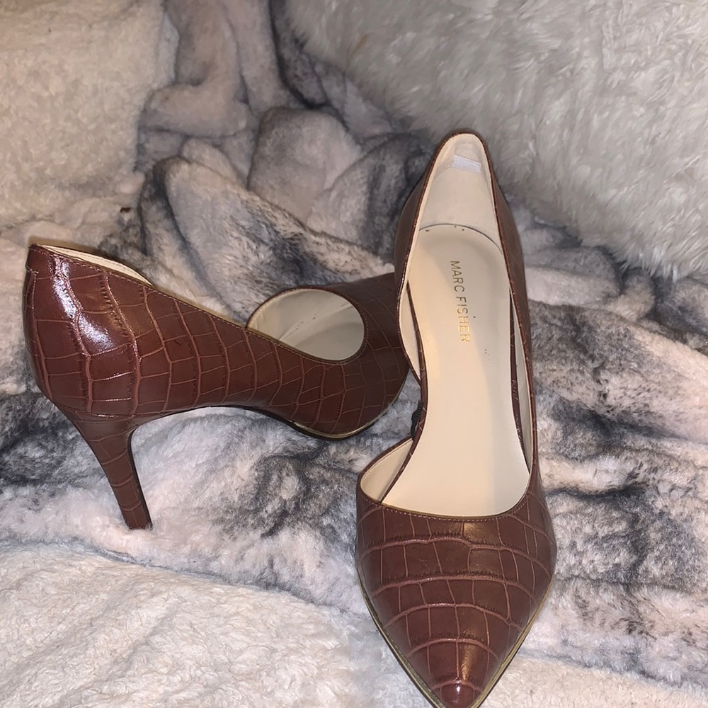 Marc Fisher crocodile heels